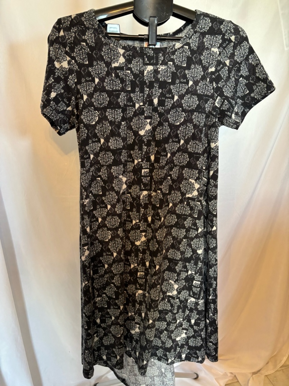 LuLaRoe Black and White and Burgundy and Gray Floral Maternity Midi Shift Dress